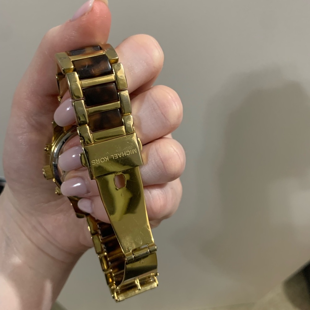 Michael Kors Watch - Picture 6 of 9